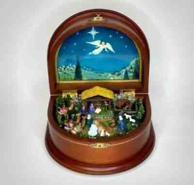 Original Danbury Mint Wood Nativity Christmas Music Box, Plays Silent Night, NIB