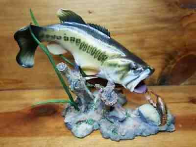"Sudden Strike" Largemouth Bass by George Kruth FISH Danbury Mint Sculpture