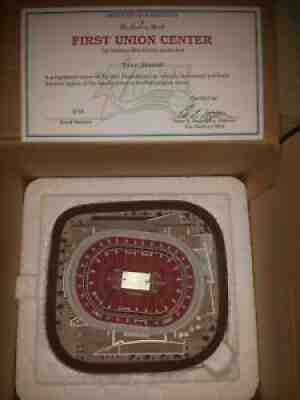 DANBURY MINT FIRST UNION CENTER NBA PHILADELPHIA 76ERS FIGURE FIGURINE NIB RARE!