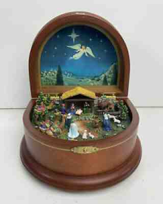 The Nativity Music Box, The Danbury Mint TESTED EUC