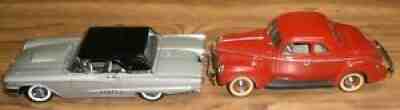 2 Danbury Mint 1958 Ford Thunderbird & 1940 Ford Deluxe Coupe
