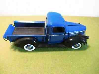 Danbury Mint 1941 CHEVROLET PICKUP Diecast 1:24 Scale with Box and Styrofoam