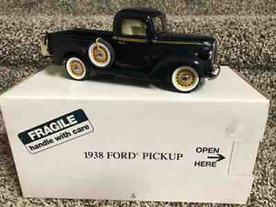 Danbury Mint 1:24Â 1938 Ford Pickup Rare!