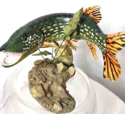 Vintage The Danbury Mint Great Northern Pike Sculpture By George Kruth COA G7963