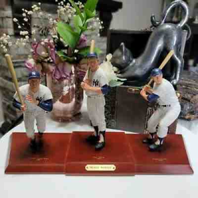 MICKEY MANTLE NEW YORK YANKEES TRIPLE CROWN DANBURY MINT STATUE