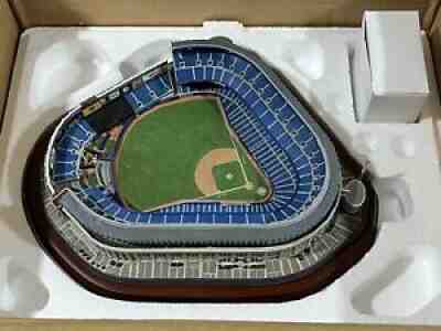 New York Yankees Stadium Night Game Danbury Mint Lights Up! 2008 Original Box