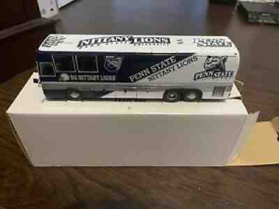 Danbury Mint MOTOR COACH DIE CAST PENN STATE TEAM BUS 1:47 SCALE VERY RARE New