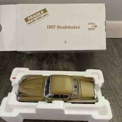 Danbury Mint 1:24 1957 Studebaker Golden Hawk W/paperwork