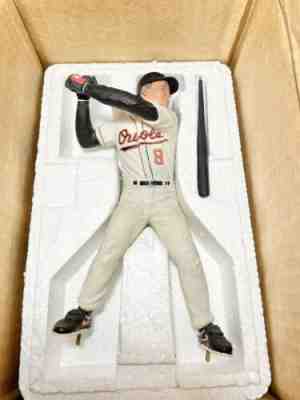 Cal Ripken Jr. 8 HOF Baltimore Orioles Danbury Mint All Star 8.5" Figurine box
