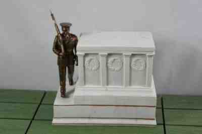 Danbury Mint "Tomb Of The Unknown Soldier" Marbleized Finish Sculpture