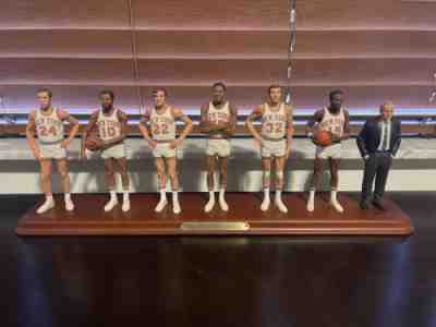 Danbury Mint 1972-73 New York Knicks Champions