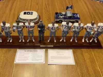 Danbury Mint 1977 Dallas Cowboys Team NFL Figurine
