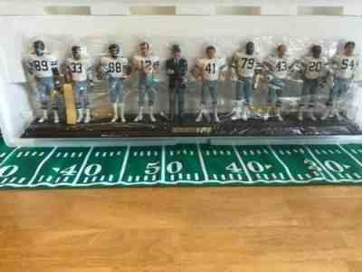 Danbury Mint 1977 Dallas Cowboys Team NFL Figurine