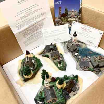 Danbury Mint Seaside town scenery Fisherman's Cove 4 piece set diorama model