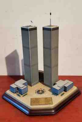 TWIN TOWERS DANBURY MINT COMMEMORATIVE SCULPTURE 9/11 NYC September 11 2001 USA
