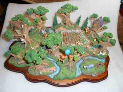 Danbury Mint Winnie the Pooh Hundred Acre Wood Diorama Excellent Condition