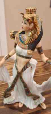 Danbury Mint Queens of Egypt Cleopatra Figurine Collectible Porcelain Gold PICS