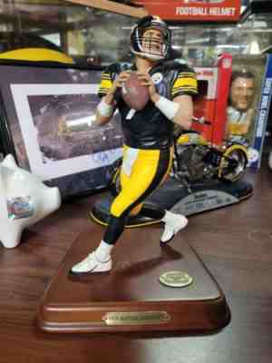 Danbury Mint Pittsburgh Steelers Figurine Ben Roethlisberger Figure statue