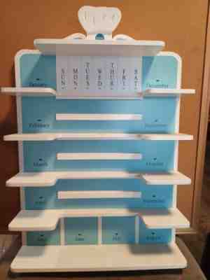 1997 Pillsbury Doughboy Danbury Mint Perpetual Calendar 12 Figures + Titles
