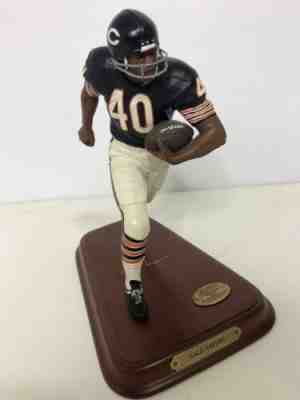 Danbury Mint Gale Sayers Chicago Bears #40 Statute Figure Figurine Wood Mount 8â?