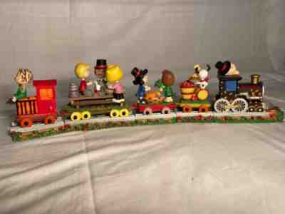 Peanuts Thanksgiving Train Danbury Mint