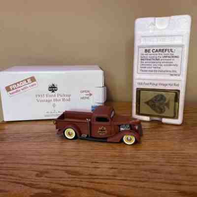 Danbury Mint 1935 Ford Vintage Hot Rod Pickup 1:24 Scale Mint In Box