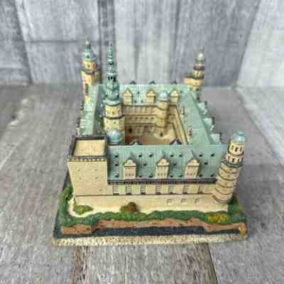 The Danbury Mint Kronborg Castle Denmark Enchanted Castles Of Europe -1994