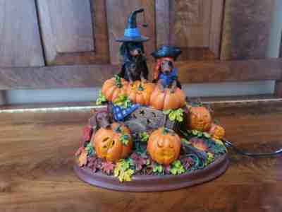 Danbury Mint Pumpkin Patch Halloween Dachshunds Lighted Figurine + Xtra Bulbs +