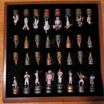Danbury Mint 1996 Baseball Chess Set With Cards + Certificate of Authenticity  
