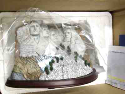 Danbury Mint MOUNT RUSHMORE Symbols of America +Box +CoA!