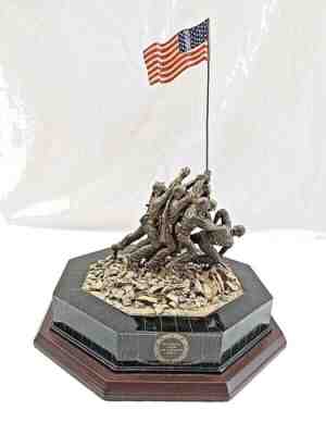 DANBURY MINT Marine Corp War Memorial ~ Iwo Jima ~ Washington DC Landmark