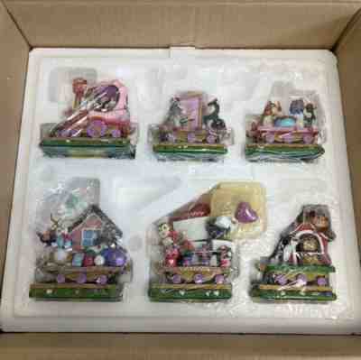 New! NIB Danbury Mint The Valentine Cat Express Train Set Valentines Day Gift