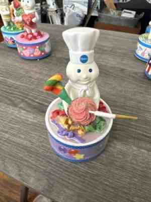 2011 Danbury Mint Pillsbury Doughboy Happy B-Day Collector Music Box Figurine.