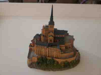 The Danbury Mint, 1994 Mont Saint-Michel, France- Enchanted Castles of Europe
