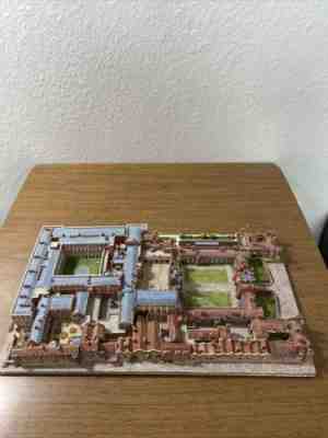Danbury Mint Hampton Court King Henry VIIIâ??s Castle