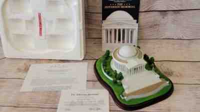 Danbury Mint "THE JEFFERSON MEMORIAL" Sculpture - Mint Condition In Original Box