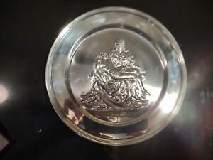 New ListingDanbury Mint England The Pieta, Jesus and Mary, by Michelangelo Certified