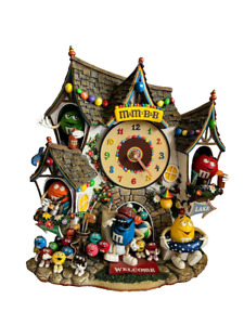 *RARE* Danbury Mint M&M's Bed and Breakfast Clock