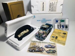 DANBURY MINT 1953 CHEVROLET BASS FISHERMAN'S PU. 1:24 + FM LAKE TROUT KNIFE NICE