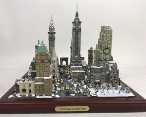 Christmas in New York City by Danbury New In Box!!