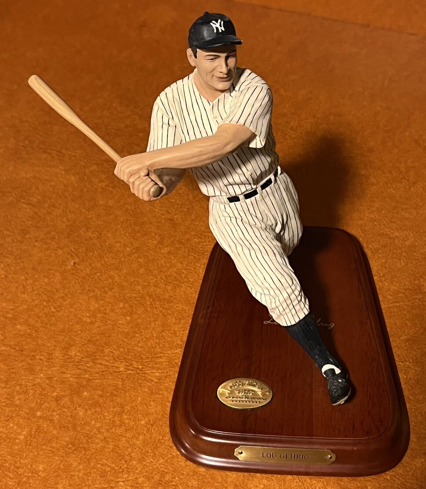 Lou Gehrig HOF N.Y. Yankees Danbury Mint All Star 8" Figurine USED NO BOX