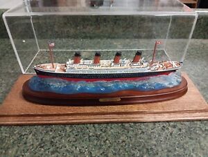TITANIC 14" 2012 Danbury Mint Model Limited Collectors Edition With Display Case