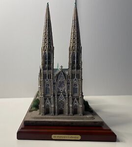 ST PATRICK'S CATHEDRAL HISTORIC NYC CATHOLIC CHURCH MINT BOX DANBURY MINIATURE