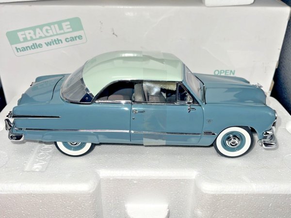 Danbury Mint LImIted Edition ~ 1951 FORD VICTORIA COUPE ~ 1:24 NEW IN BOX