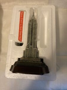 Danbury Mint Lighted Empire State Building Statue Vintage Mint in box