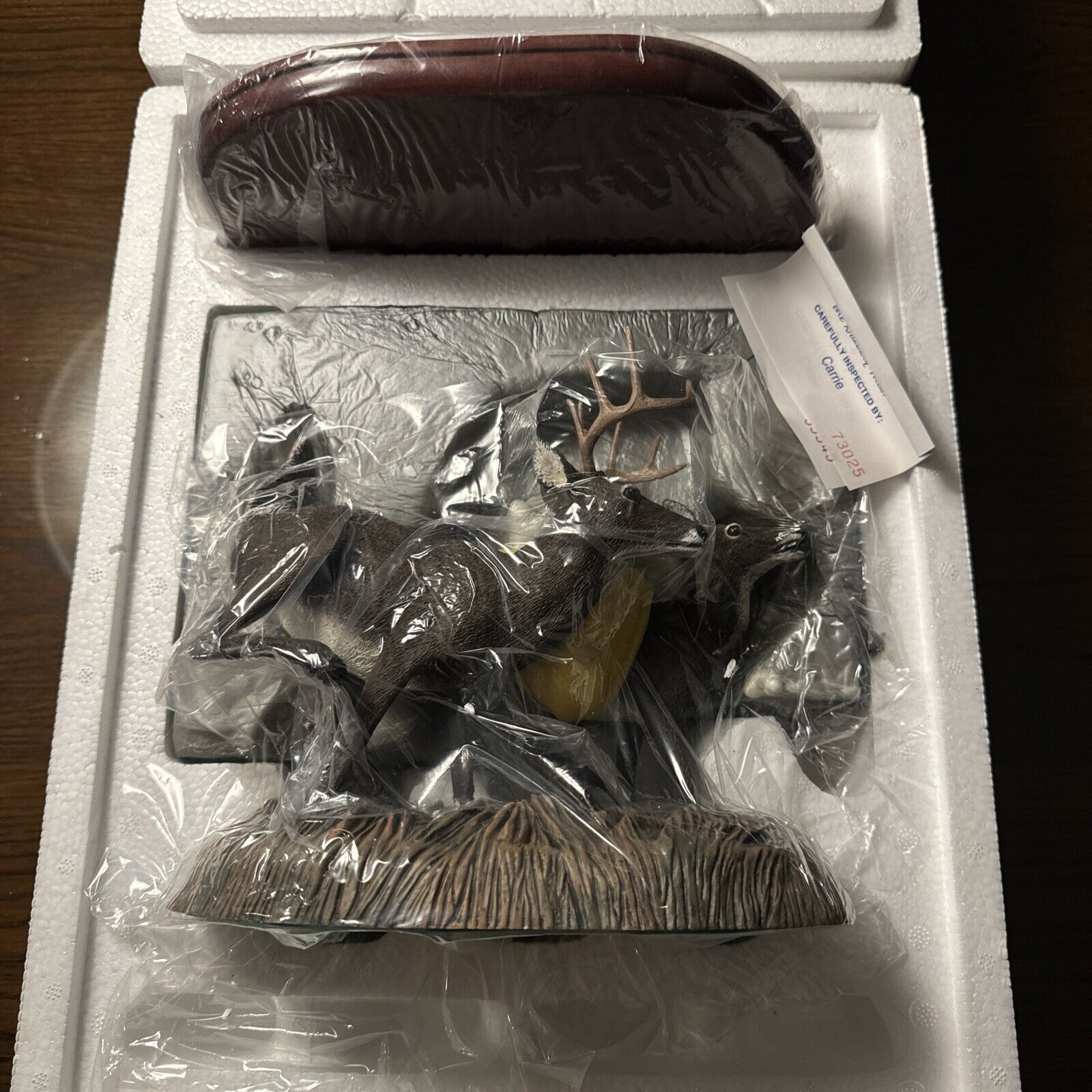 SUMMER FLIGHT BUCK & DOE BOB TRAVERS WITH WOOD BASE -  DANBURY MINT  - PERFECT!!