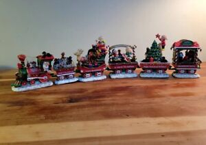 Danbury Mint “The Dachshund Christmas Express” Train Set - 6 Pcs