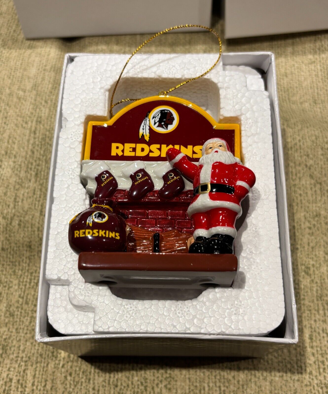 Danbury Mint WASHINGTON REDSKINS Christmas Fireplace ORNAMENT (016)