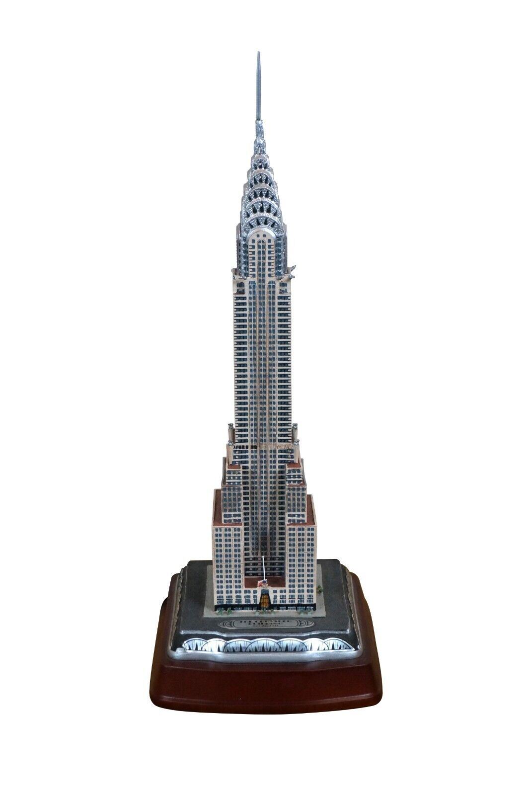 Danbury Mint Chrysler Building Illuminated Night Light Lamp Sculpture 11"
