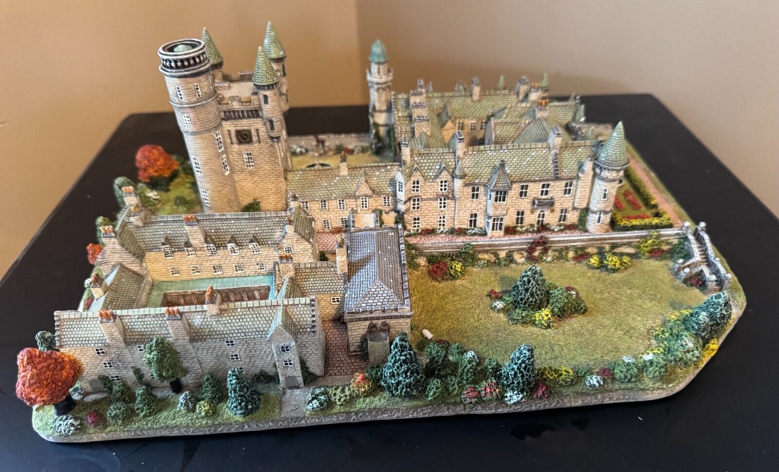 New ListingDanbury Mint  Balmoral Castle - With Certificate of Authenticity